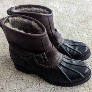 Frye Short Veronica Genuine Shearling Duck Engineer 7.5